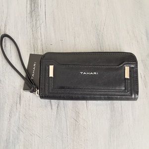 NWT Black/Silver Tahari Zip Wallet/Wristlet